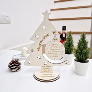 Albero di Natale con pallina regalo maestre